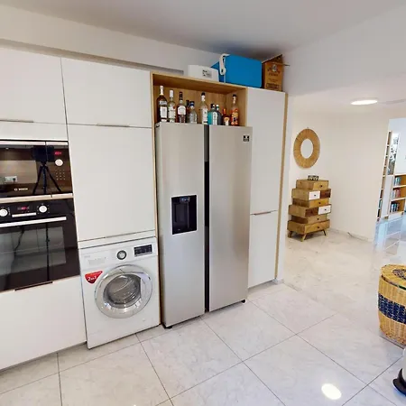 3p Climatisé Avec Grande Terrasse, Piscine Et Wifi - Fr-1-196-350 *