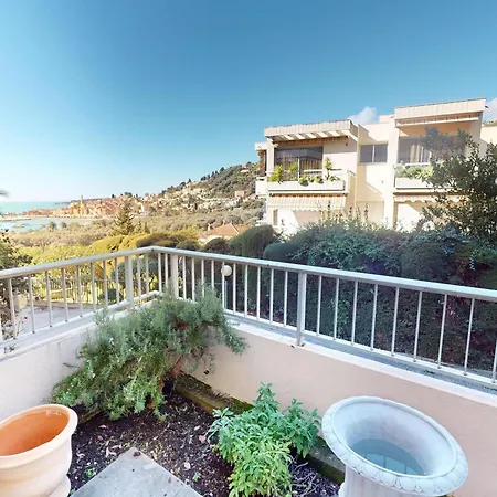 Lägenhet Grand 3p Climatise Avec Terrasse Dans Calme Avec Piscine - Fr-1-196-350